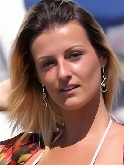 Lilou. Grmmspam Height, Weight, Net Worth, Age, Birthday, Wikipedia, Who, Nationality, Biography