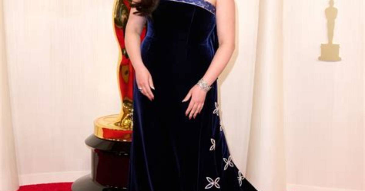 Lily Gladstone Wore a Custom Velvet Gucci Gown to the Oscars: Stunning?