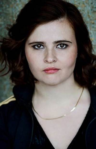 Lisa Hrdina Bio (Wiki)