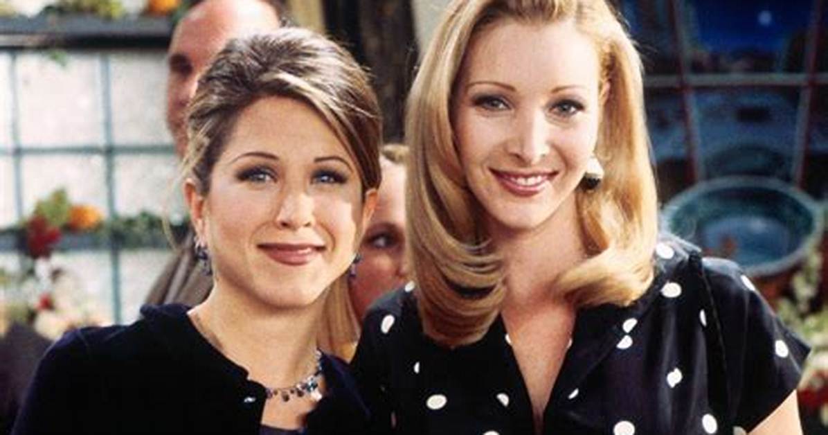 Lisa Kudrow on a Potential Friends Movie: ‘It Would Have to Be a Different Cast’