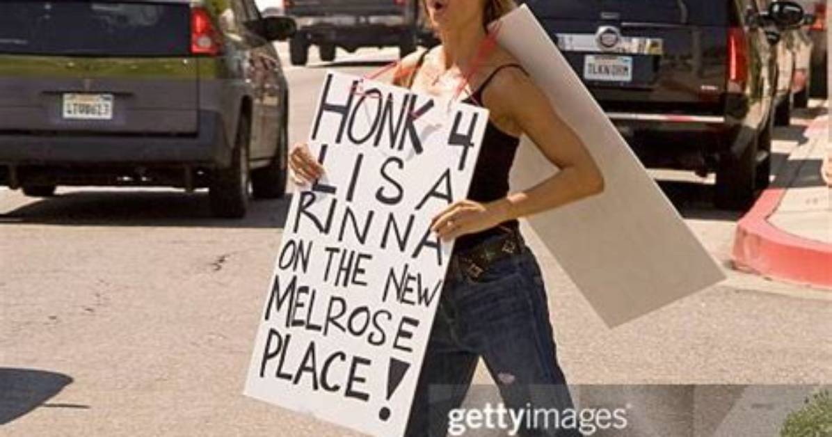 Lisa Rinna Campaigns with a Sandwich Board to Be on Melrose Place
