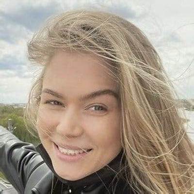 Lizi Asmr - Age, Family, Bio