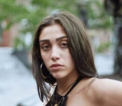 Lola Lourdes Height, Weight, Net Worth, Age, Birthday, Wikipedia, Who, Nationality, Biography