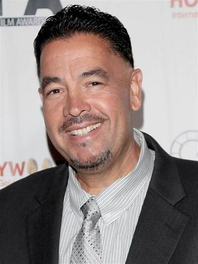 Lou Pizarro - Age, Family, Bio