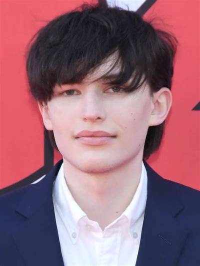 Luke Prael Height, Weight, Net Worth, Age, Birthday, Wikipedia, Who, Nationality, Biography