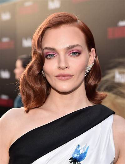 Madeline Brewer Net Worth - Wiki, Age, Weight and Height, Relationships, Family, and More