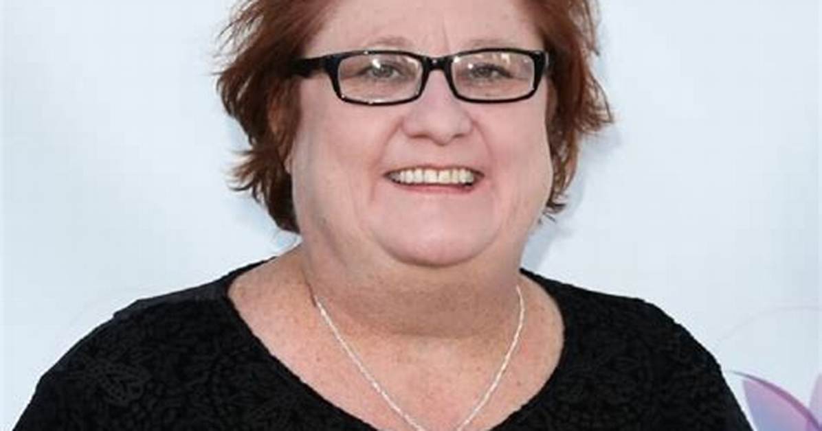 Maile Flanagan - Age, Family, Bio