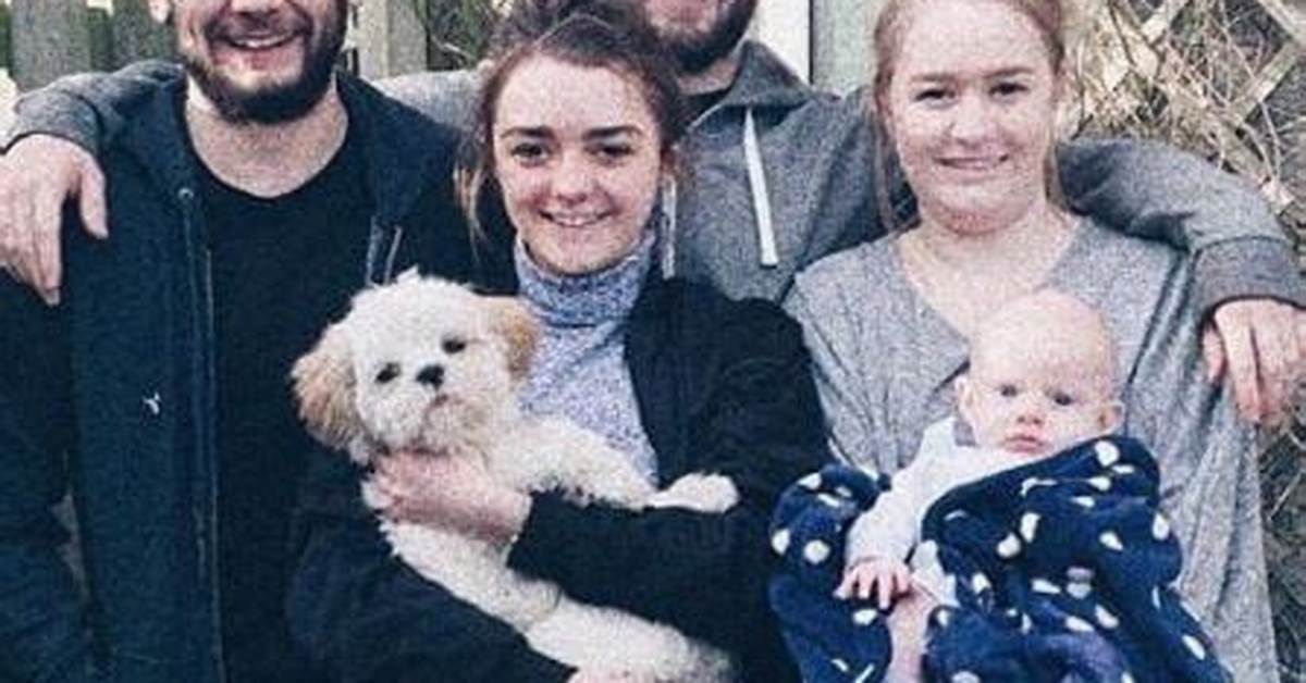 Maisie Williams | Brothers James and Ted | Family