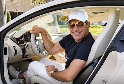 Manny Khoshbin Net Worth - Wiki, Age, Weight and Height, Relationships, Family, and More