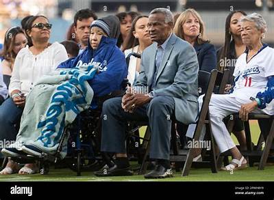 Manny Mota - Age, Family, Bio