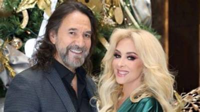 Marco Antonio Solis Is Married to Wife: Cristian Solis. 4 Kids.