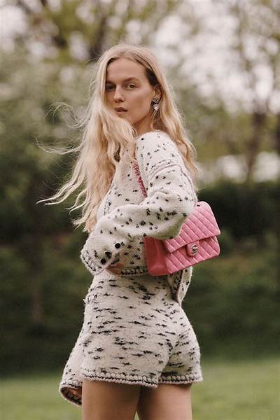 Marie Von Behrens - Age, Family, Bio