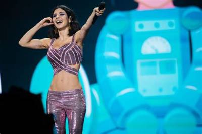 Marina and the Diamonds Net Worth - Wiki, Age, Weight and Height, Relationships, Family, and More