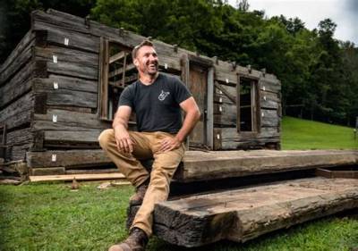 Mark Bowe-the American Tv Personality and Presenter of the Diy Network’s Show Barnwood Builders!