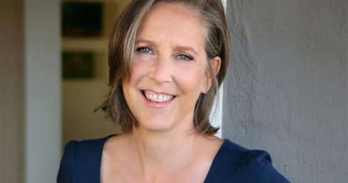Mary Roach - Age, Family, Bio