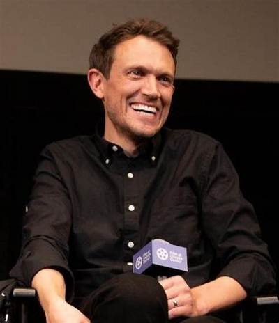 Matt Bettinelli-Olpin Bio (Wiki)