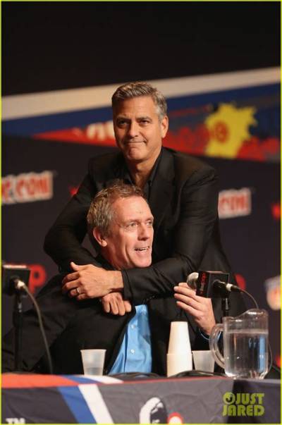 Matthew Fox Beats George Clooney & Hugh Laurie on ‘Hottest Fake Doctors’ Poll