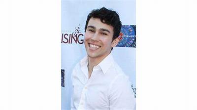 Max Schneider Height, Weight, Net Worth, Age, Birthday, Wikipedia, Who, Nationality, Biography