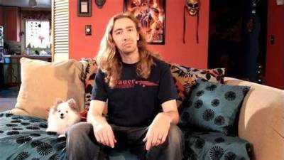 Maximilian Dood - Age, Family, Bio