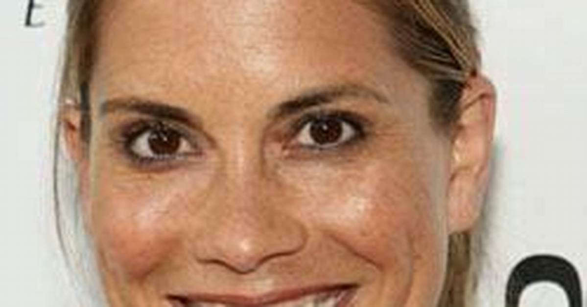 Maxine Bahns - Age, Family, Bio