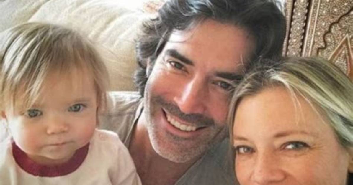 Meet Amy Smart Daughter Flora Oosterhouse- Age and Birthday Details