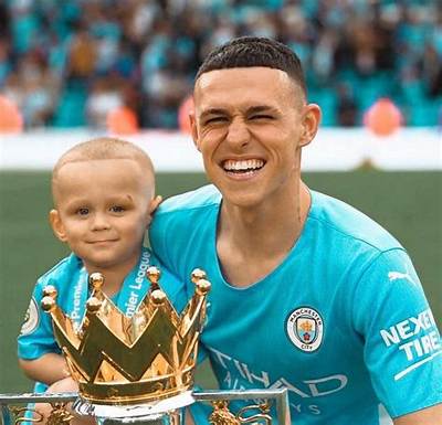Meet Phil Foden Son Ronnie Foden, Children Wife and Family