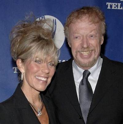 Meet Phil Knight’s Wife Penny Knight – Age, Children, Net Worth