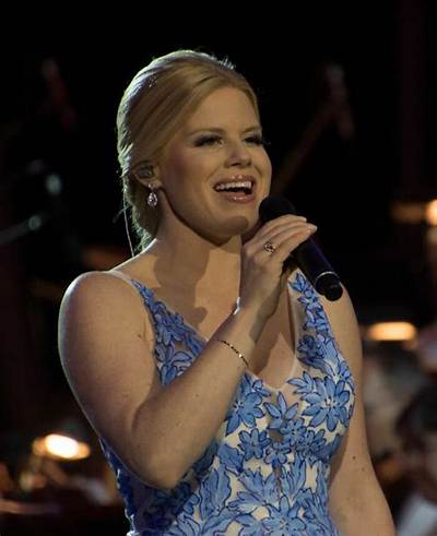 Megan Hilty Bio (Wiki)