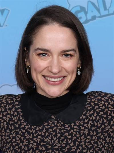 Melanie Scrofano Bio (Wiki)