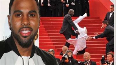 Met Gala 2023: Did Jason Derulo Fall Down the Stairs? Fake Photo Goes Viral