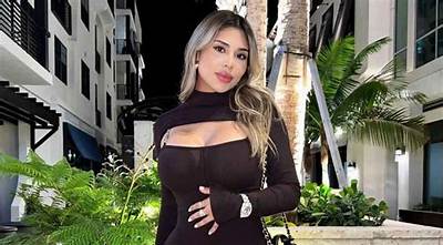 Mia Francis Height, Weight, Net Worth, Age, Birthday, Wikipedia, Who, Nationality, Biography