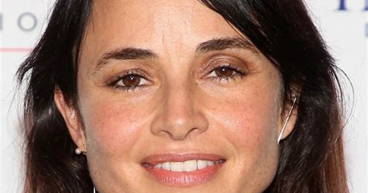 Mia Maestro - Age, Family, Bio