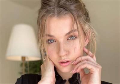 Mia Melano - Age, Family, Bio