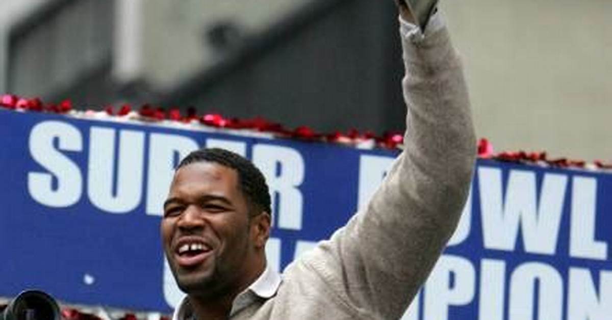 Michael Strahan Is Bringing His Super Bowl Ring and a $2 Bill with Him into Space