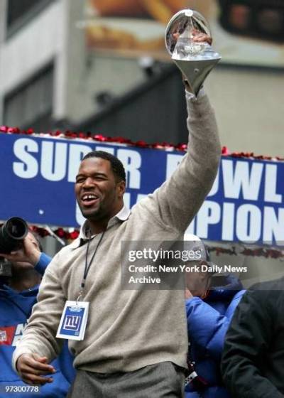 Michael Strahan Is Bringing His Super Bowl Ring and a $2 Bill with Him into Space