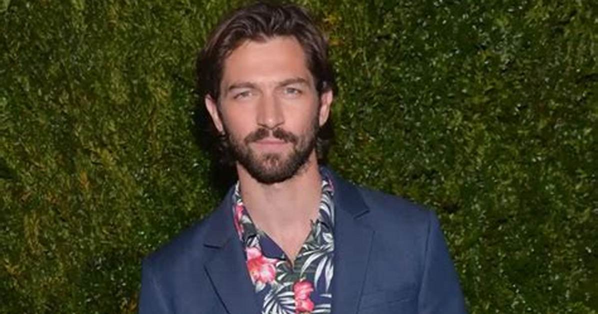 Michiel Huisman - Age, Family, Bio