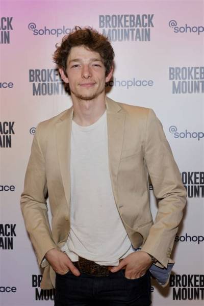 Mike Faist Family: Wife, Children, Siblings, Parents