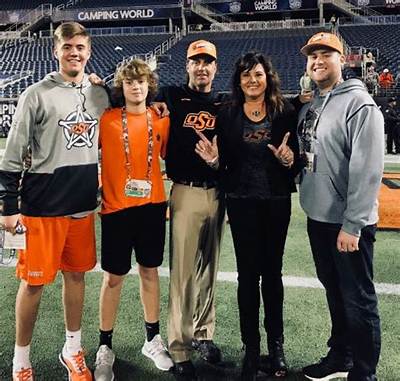 Mike Gundy - Age, Family, Bio