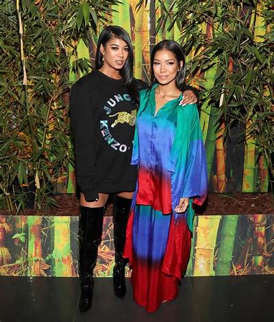 Mila J - Age, Family, Bio