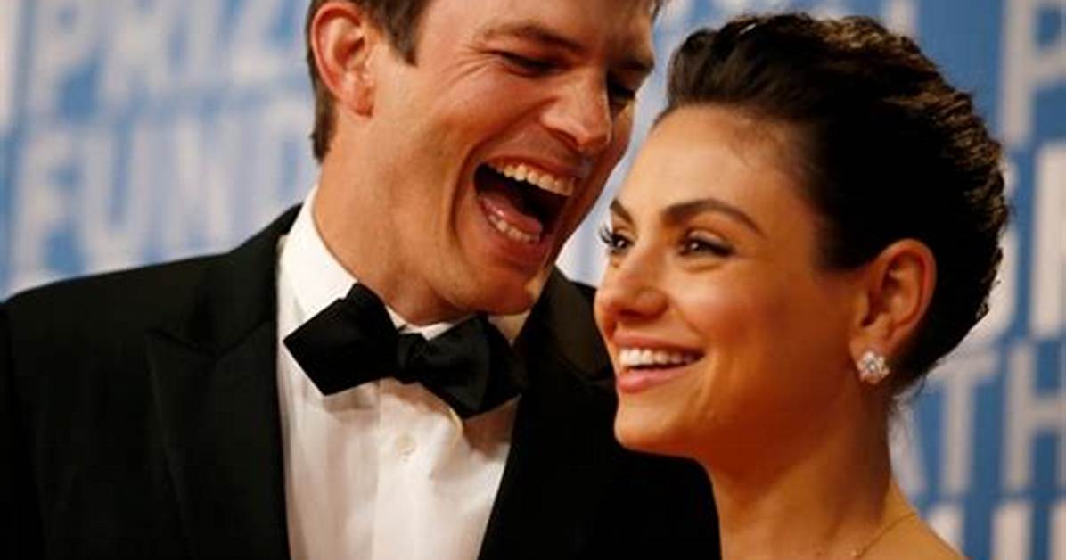 Mila Kunis & Ashton Leave the Bathroom Door Open When They Do #2