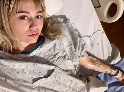 Miley Cyrus Talks About Her Scary Hospital Stay