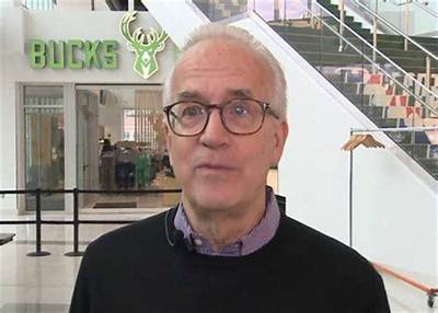 Milwaukee Bucks Executive Vice President, John Steinmiller, Dies at 73