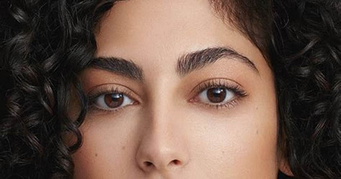 Mina El Hammani - Age, Family, Bio