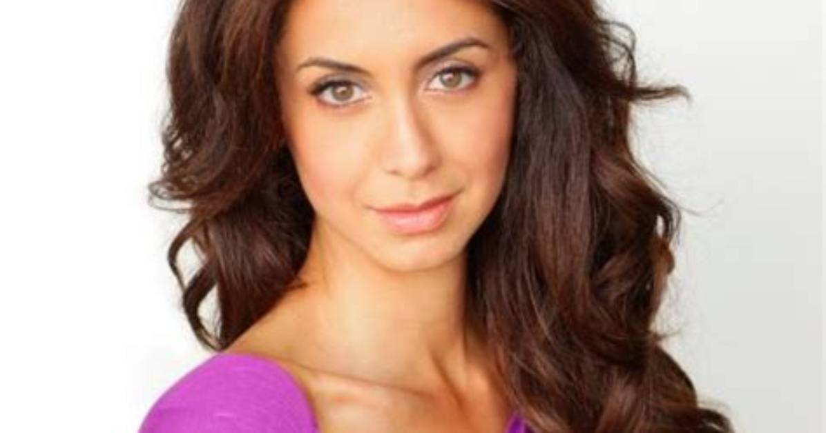 Mozhan Marn%C3%B2 Bio Wiki 1200. Jpg
