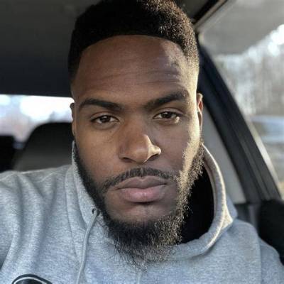 Mr. Chimetime - Trivia, Family, Bio