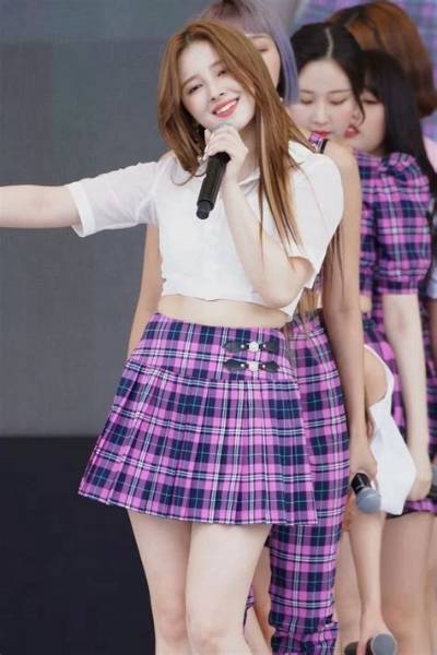 Nancy Jewel Mcdonie Height, Weight, Net Worth, Age, Birthday, Wikipedia, Who, Instagram, Biography