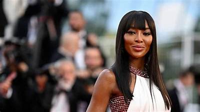 Naomi Campbell Starts Second Round of Community Service