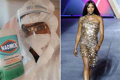 Naomi Campbell Uses Disinfecting Wipes to Clean Her Airplane Seat: Weird or Nah?