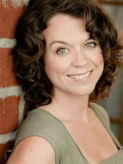 Natalie Bond Height, Weight, Net Worth, Age, Birthday, Wikipedia, Who, Nationality, Biography