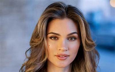 Natalie Gavin Height, Weight, Net Worth, Age, Birthday, Wikipedia, Who, Instagram, Biography